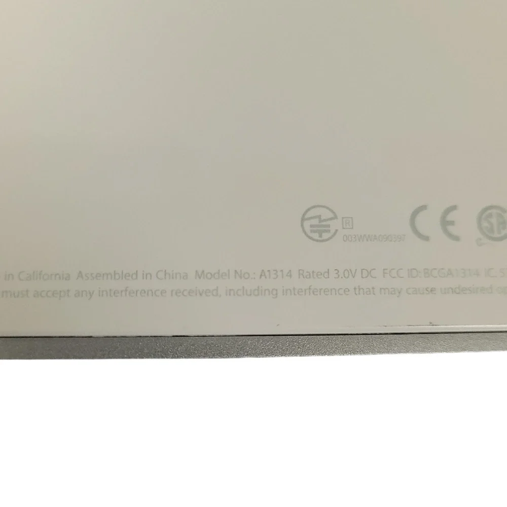 Apple A1314 Wireless Bluetooth Keyboard Replacement White/Silver Tested EUC